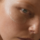 Lightweight vegan face serum texture