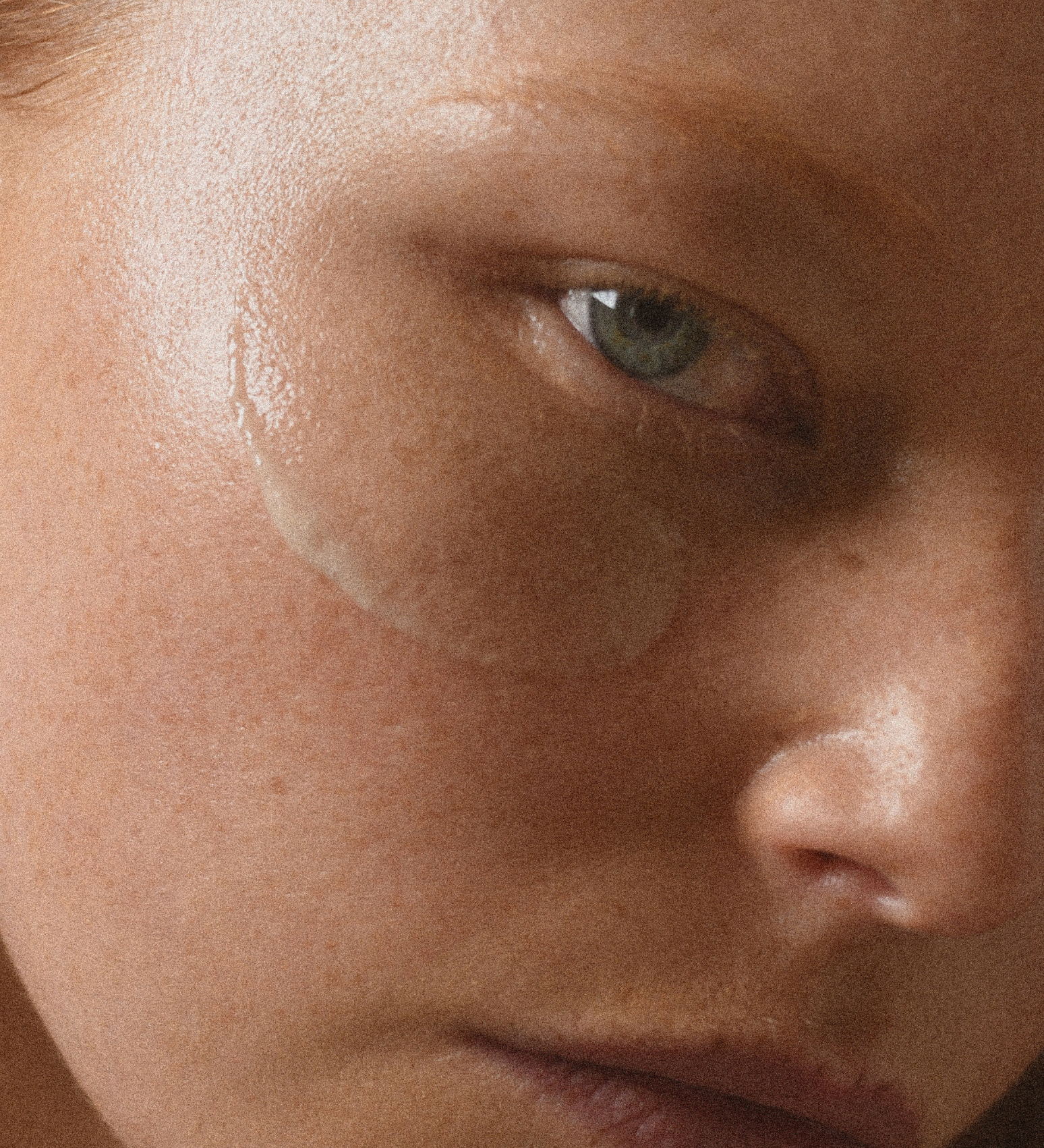 Lightweight vegan face serum texture